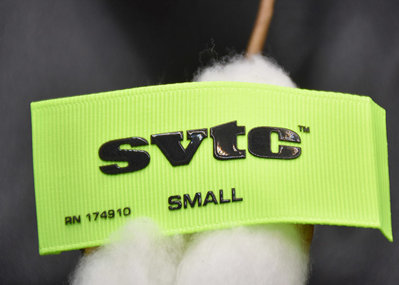 Özel Marka Logosu Üzerine Dikmek Silikon Giyim Etiketleri Yıkanabilir 3D Baskılı