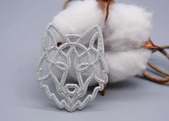 Giyim İçin Tek Renkli Özel Parlak Silikon Isı Transferi Etiketleri