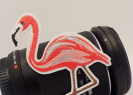 Giysiler İçin Yamalar Üzerine Dikmek